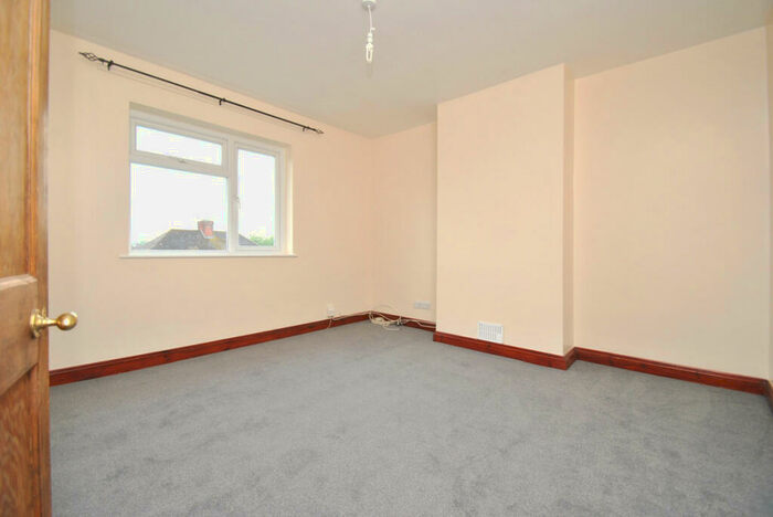 1 Bedroom Maisonette To Rent In Sturgeons Way, Hitchin, SG4