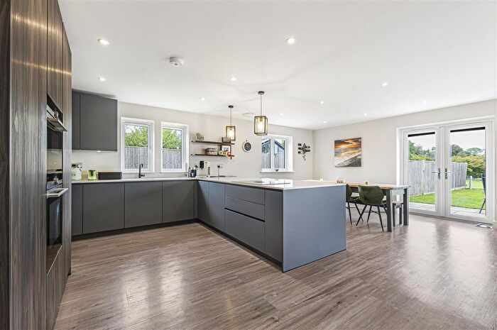 4 Bedroom Property For Sale In Aldon Lane, Offham, West Malling, ME19