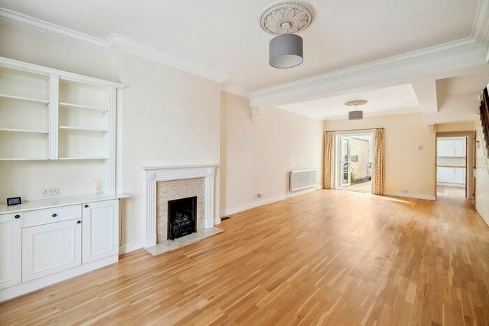4 Bedroom Terraced House To Rent In Halford Road, Richmond, TW10