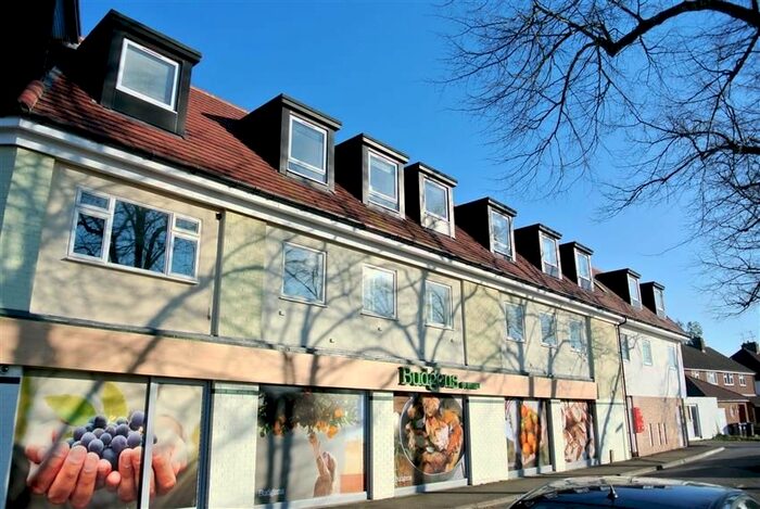 1 Bedroom Flat To Rent In Vanners Parade, High Road, Byfleet, West Byfleet, KT14