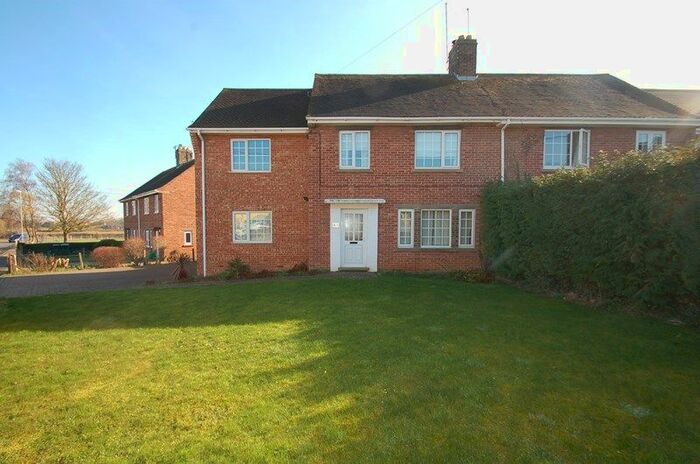 4 Bedroom Semi-Detached House To Rent In New Road, Oundle, Peterborough, Cambridgeshire, PE8