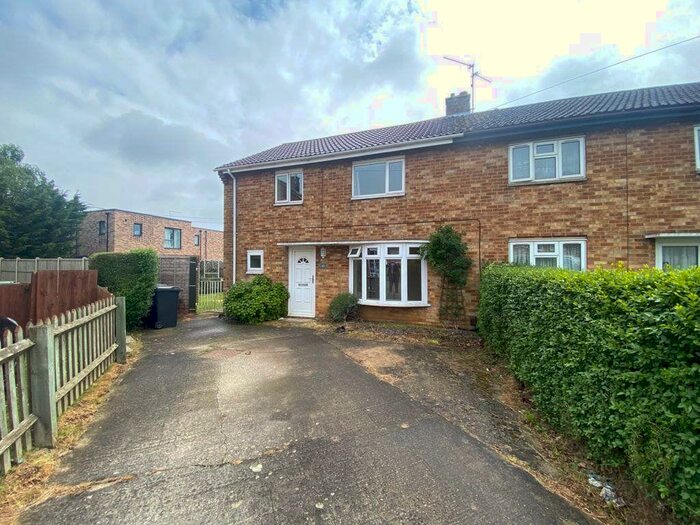 3 Bedroom House To Rent In Fotheringhay Road, Corby, NN17