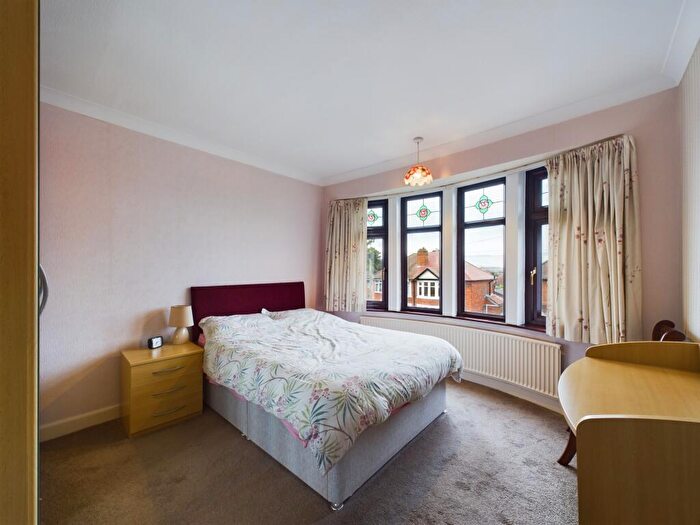 3 Bedroom Semi-Detached House For Sale In West Bank Road, Allestree, DE22