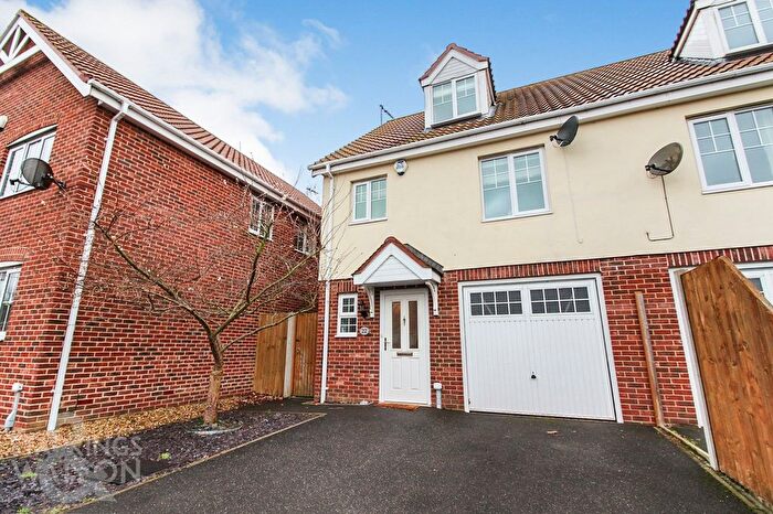 3 Bedroom Town House To Rent In Codlins Lane, Beccles, NR34