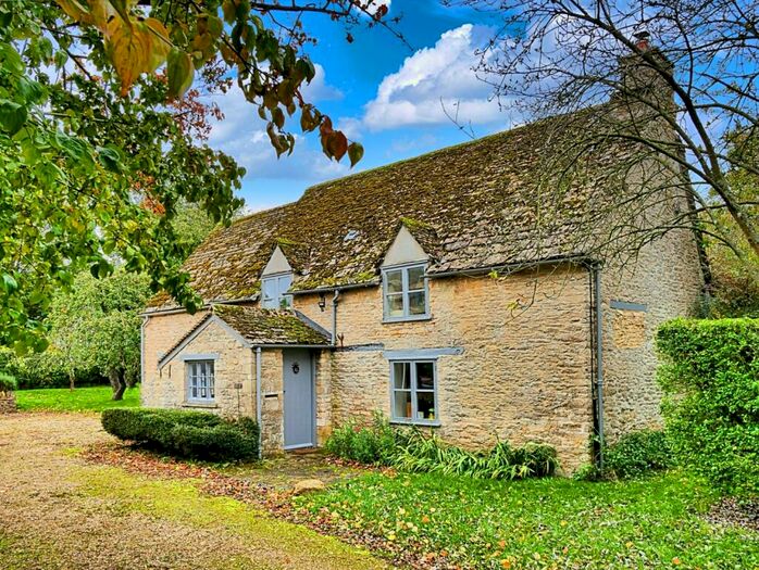 4 Bedroom Detached House To Rent In Weald Street, Bampton, OX18