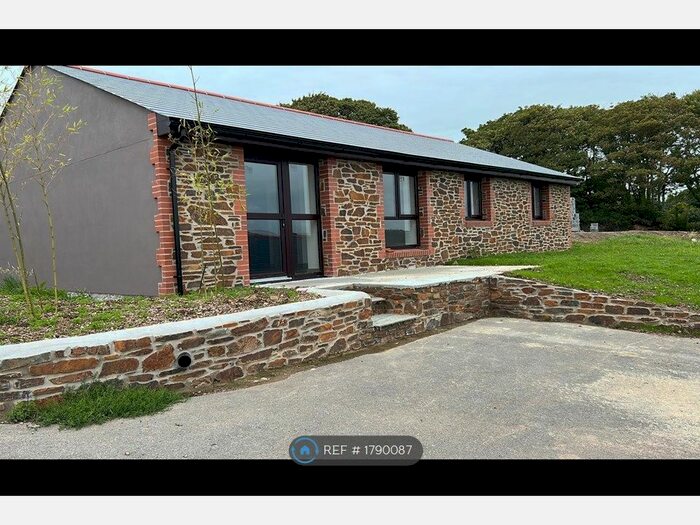 3 Bedroom Bungalow To Rent In Noosa, Redruth, TR16