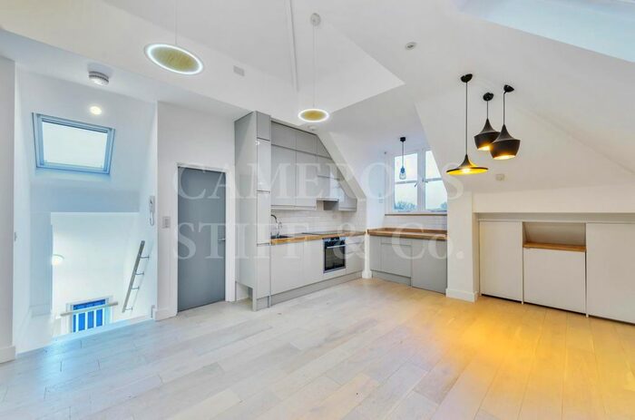2 Bedroom Flat To Rent In Dartmouth Road, London, NW2