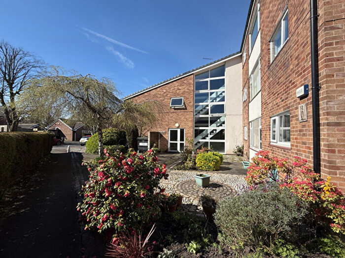 2 Bedroom Flat To Rent In Westway Court, Fulwood, PR2