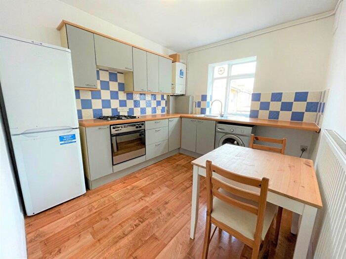 1 Bedroom Flat To Rent In High Road, London, N15