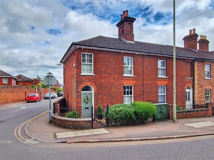 3 Bedroom End Of Terrace House For Sale In Dunstable Street, Ampthill, Bedfordshire, MK45