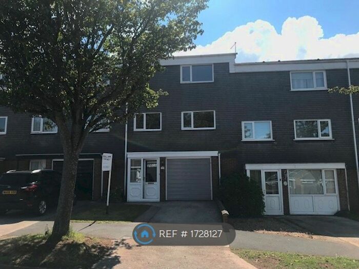 3 Bedroom Terraced House To Rent In Wallace Avenue, Torquay, TQ2