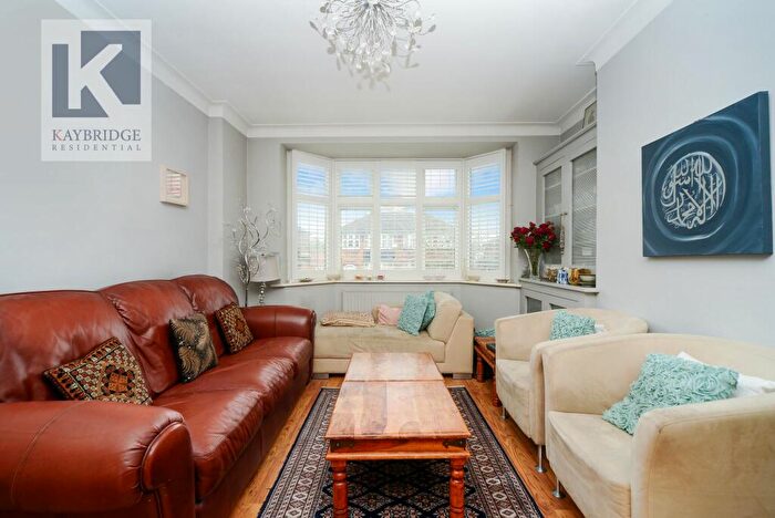 3 Bedroom Property To Rent In Amberley Gardens, Epsom, KT19