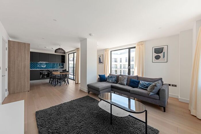 3 Bedroom Flat For Sale In Rosewood Building, Gorsuch Place London, E2