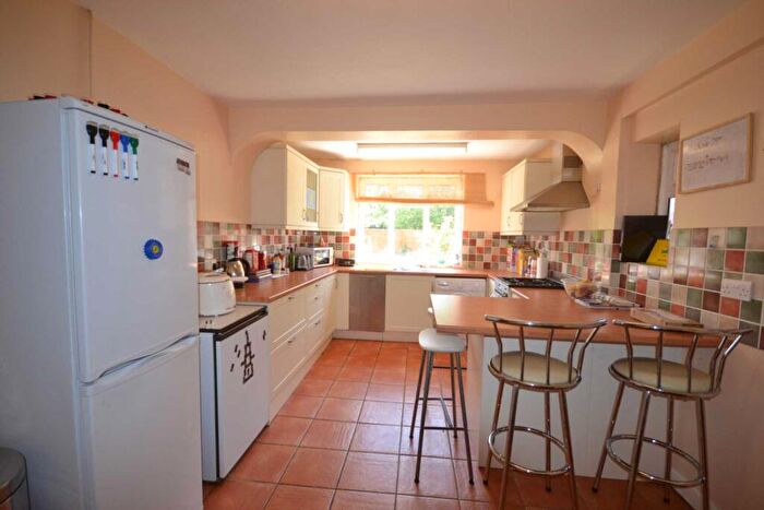 4 Bedroom Semi-Detached House To Rent In Hawthorn Gardens, Reading, Berkshire, RG2