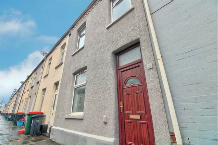 3 Bedroom House To Rent In Feering Street, Newport, NP19