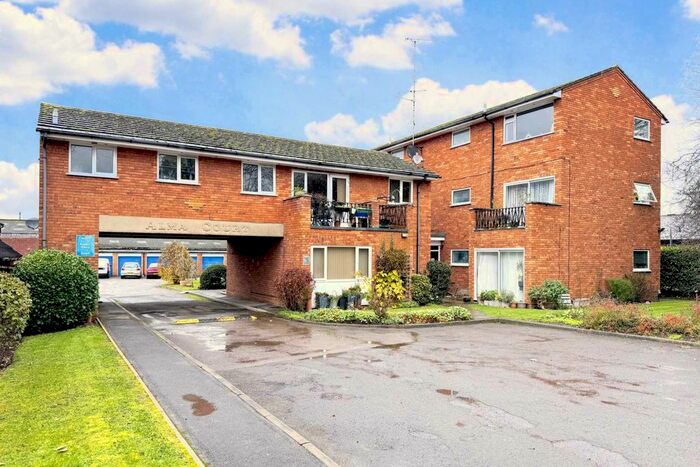 1 Bedroom Flat To Rent In Barkham Road, Wokingham, RG41