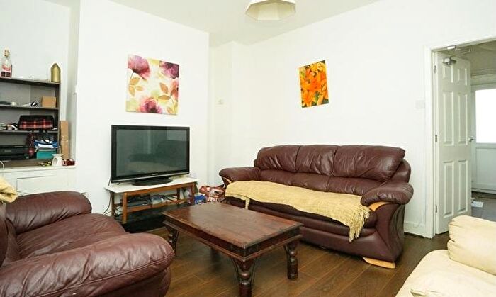 3 Bedroom House To Rent In Summer Seat, Liverpool, L3