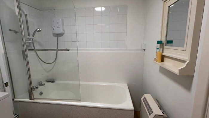 2 Bedroom Flat For Sale In Flat C, Grimston Ave, Folkestone, CT20