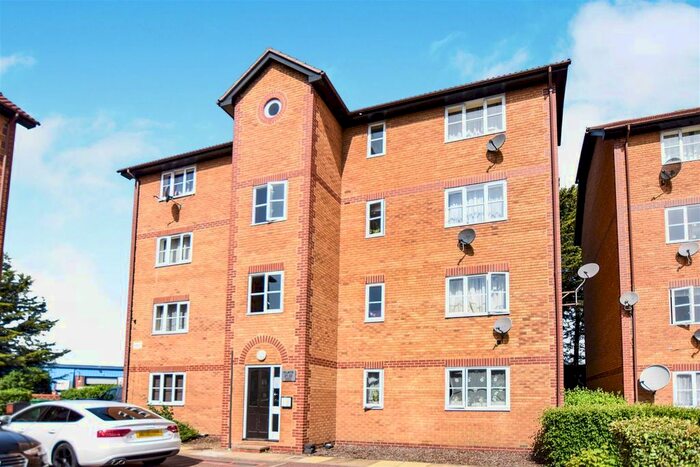 1 Bedroom Flat To Rent In Cameron Square, Mitcham, CR4