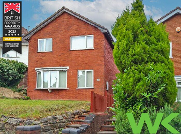 3 Bedroom Detached House For Sale In Hardy Road, Wednesbury, WS10