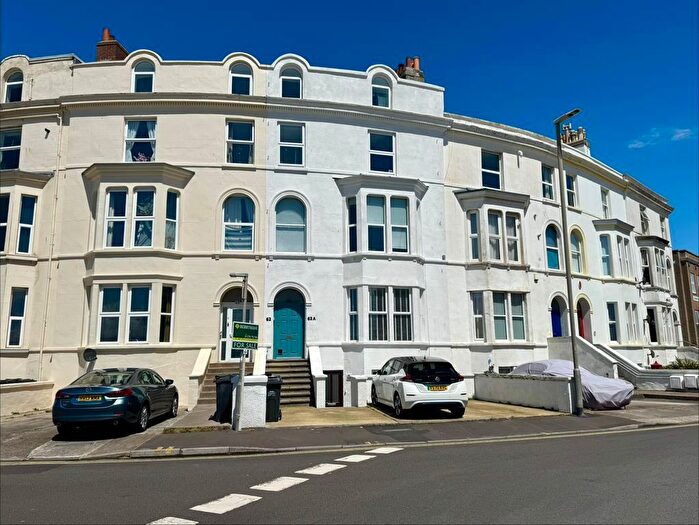 2 Bedroom Flat To Rent In Esplanade, Burnham-On-Sea, TA8