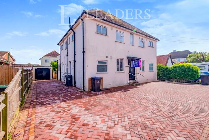 1 Bedroom Apartment To Rent In Queens Court, Worthing, BN11