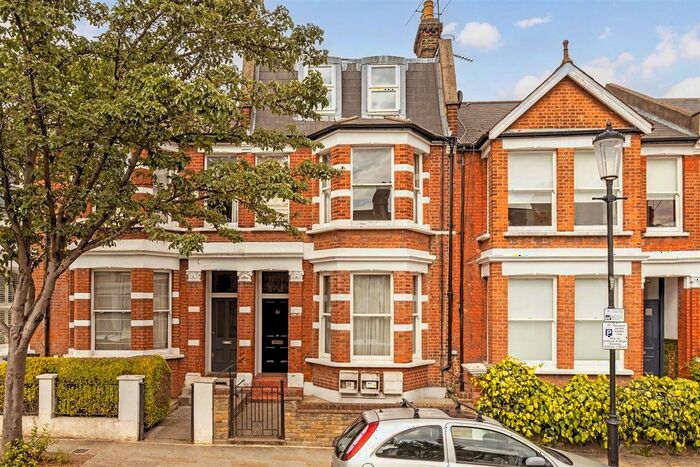 1 Bedroom Flat To Rent In Brewster Gardens, London, W10