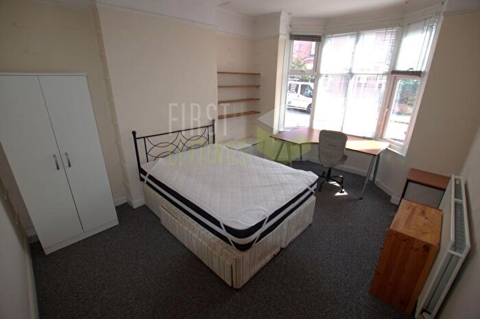 4 Bedroom Terraced House To Rent In Clarendon Park Road, Clarendon Park, LE2