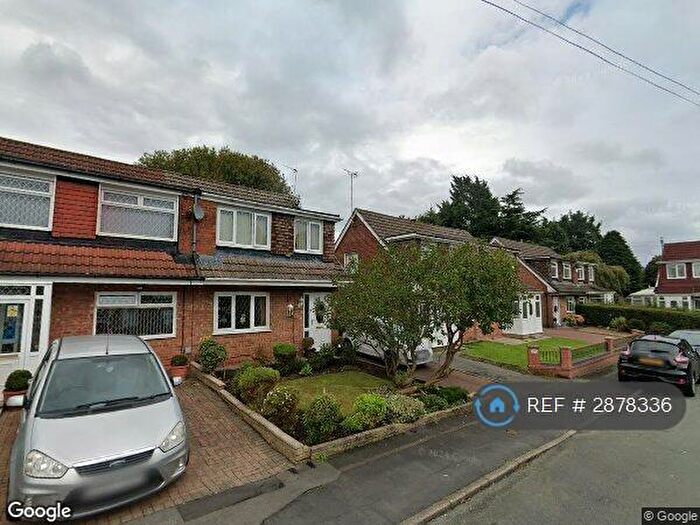 3 Bedroom Semi Detached House To Rent In Polperro Close, Oldham, OL2