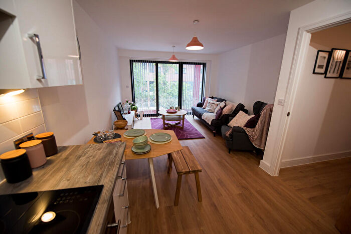 2 Bedroom Apartment To Rent In Vine Street, Liverpool, Merseyside, L7