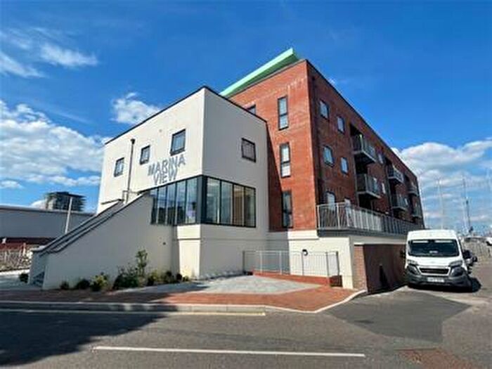 2 Bedroom Flat To Rent In Mumby Road, Gosport, PO12