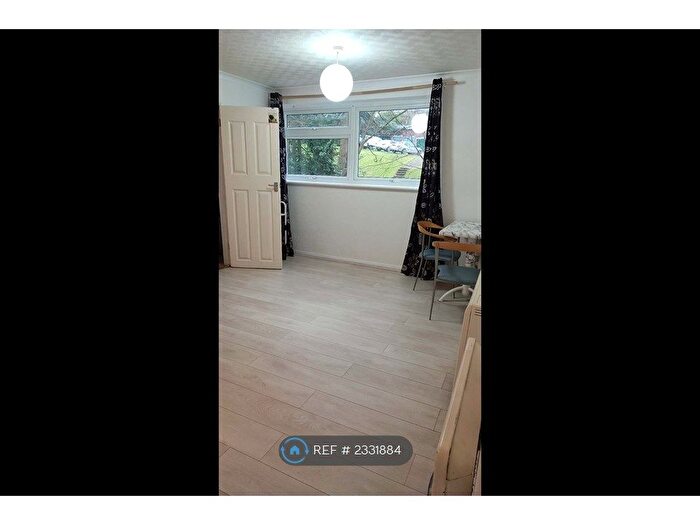 1 Bedroom Flat To Rent In Rutland Court, Luton, LU2