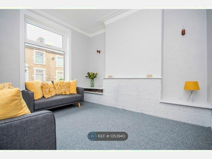 3 Bedroom Terraced House To Rent In Olive Lane, Darwen, BB3