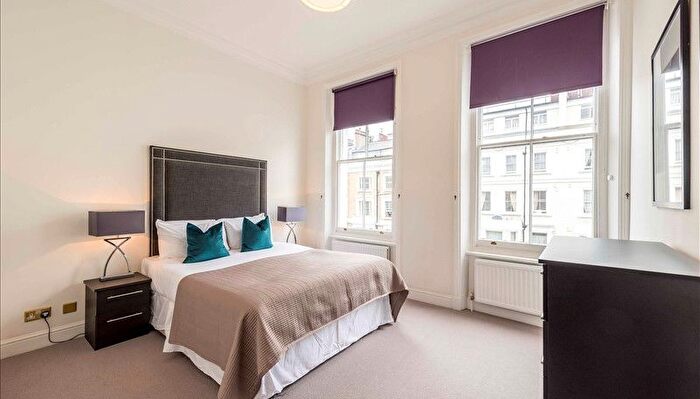 2 Bedroom Flat To Rent In Lexham Gardens, London, W8