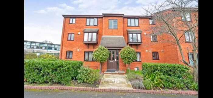 1 Bedroom Flat To Rent In Bowmans Mews, London, SW18