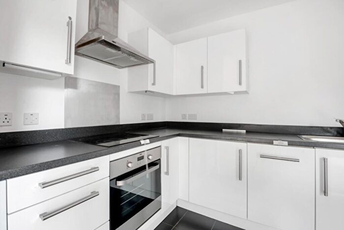1 Bedroom Flat For Sale In Green Lanes Walk, London, N4