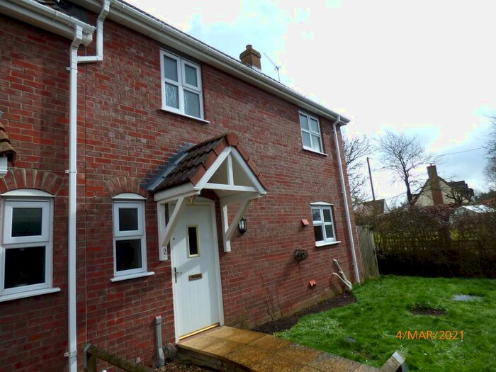 3 Bedroom Semi-Detached House To Rent In Skinners Close, Metfield, Harleston, IP20