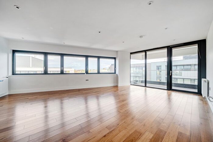 Studio For Sale In Lambarde Square, Greenwich, SE10