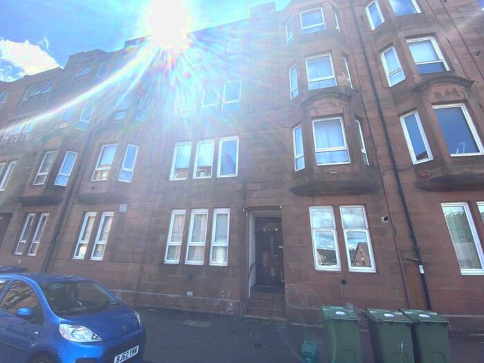 2 Bedroom Flat To Rent In Renfield Street, Renfrew, PA4