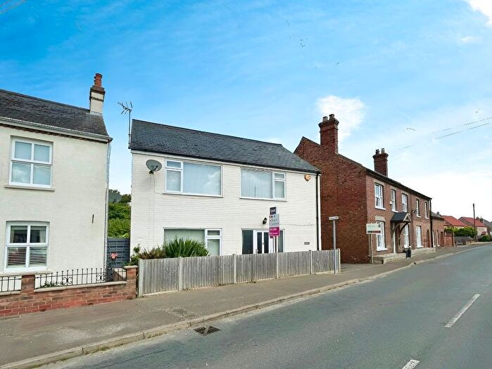 4 Bedroom Detached House For Sale In Lynn Road, Walpole Highway, Wisbech, Norfolk, PE14