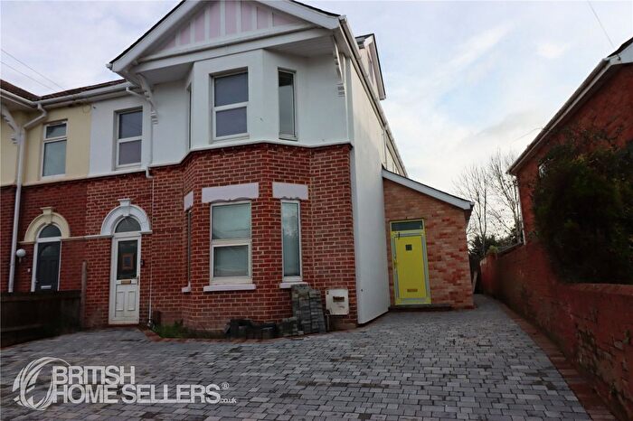 5 Bedroom Semi Detached House For Sale In West View Road, Poole, Dorset, BH15