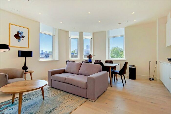 3 Bedroom Apartment To Rent In Kingsland Road, Hoxton, London, E2