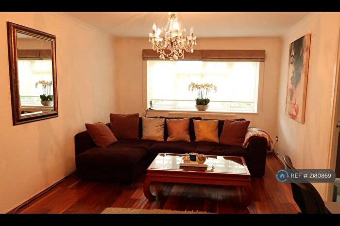1 Bedroom Flat To Rent In Crofton Way, Enfield, EN2