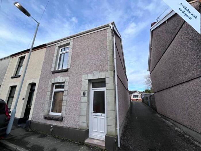 3 Bedroom End Of Terrace House To Rent In Pegler Street, Brynhyfryd, Swansea., SA5