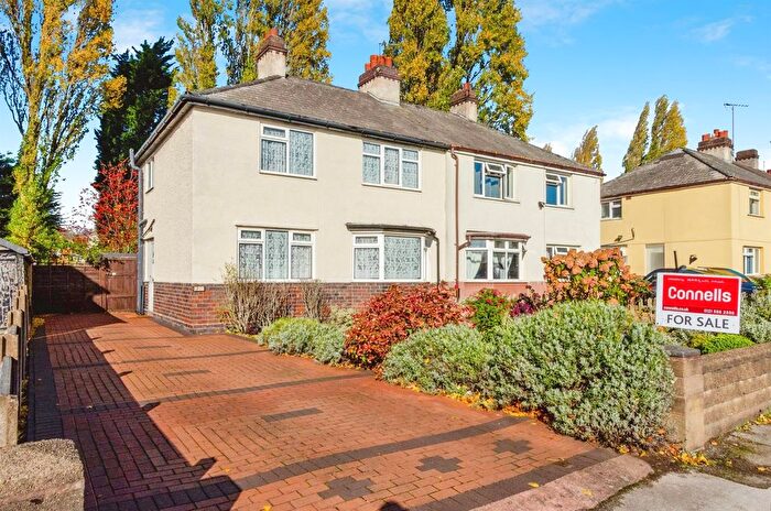 3 Bedroom Semi Detached House For Sale In Moxley Road, Darlaston, Wednesbury, WS10
