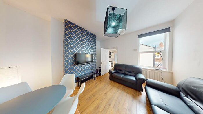 3 Bedroom Apartment To Rent In Bayswater Road, Newcastle Upon Tyne, NE2