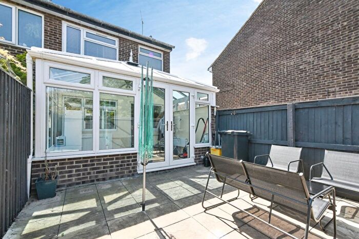 2 Bedroom End Of Terrace House For Sale In Sevenfields, Highworth, Swindon, SN6
