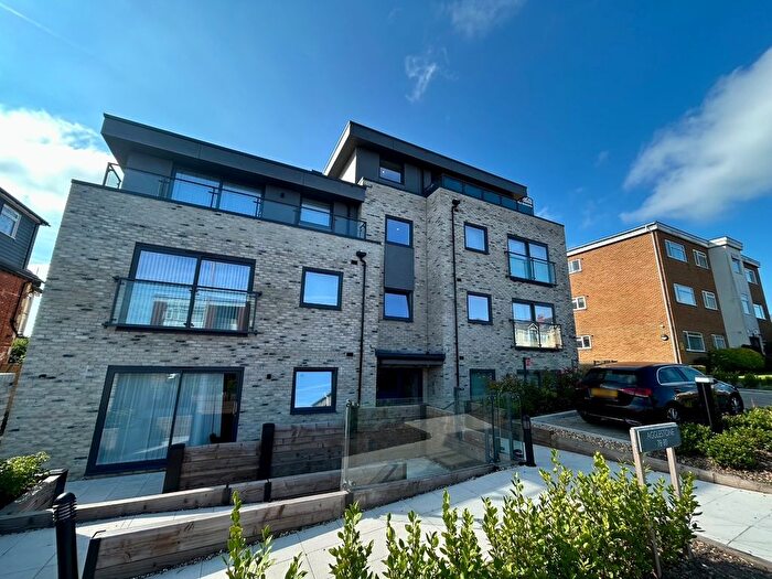 2 Bedroom Flat To Rent In Longfleet Road, Poole, BH15