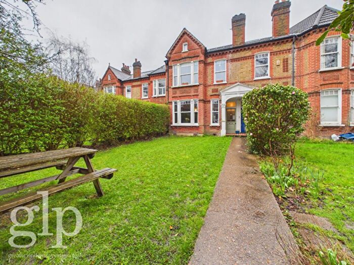 2 Bedroom Apartment For Sale In Croxted Road, Dulwich, SE21