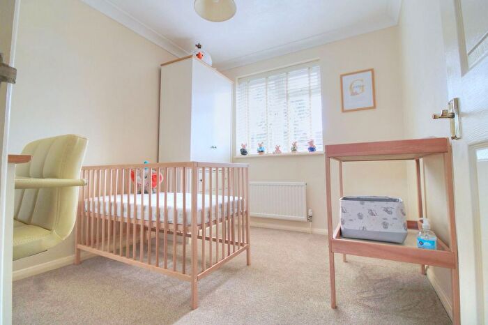 4 Bedroom Detached House For Sale In Grasmere Close, Eastbourne, BN23